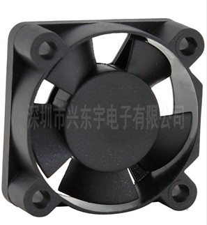 【電飯煲散熱風扇】轉子平衡軸心在哪裏？